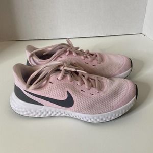 Girl's Nike Revolution 5 Pink & Gray Running Shoes